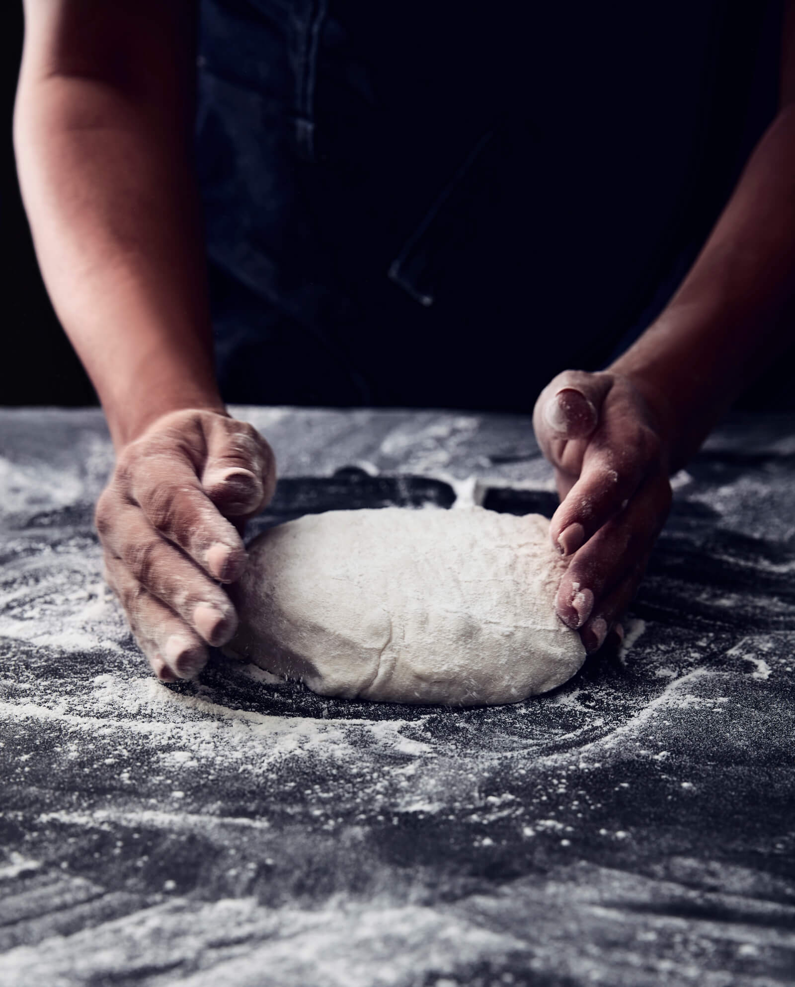 Ryan Dyer Photography | women making homemade pizza